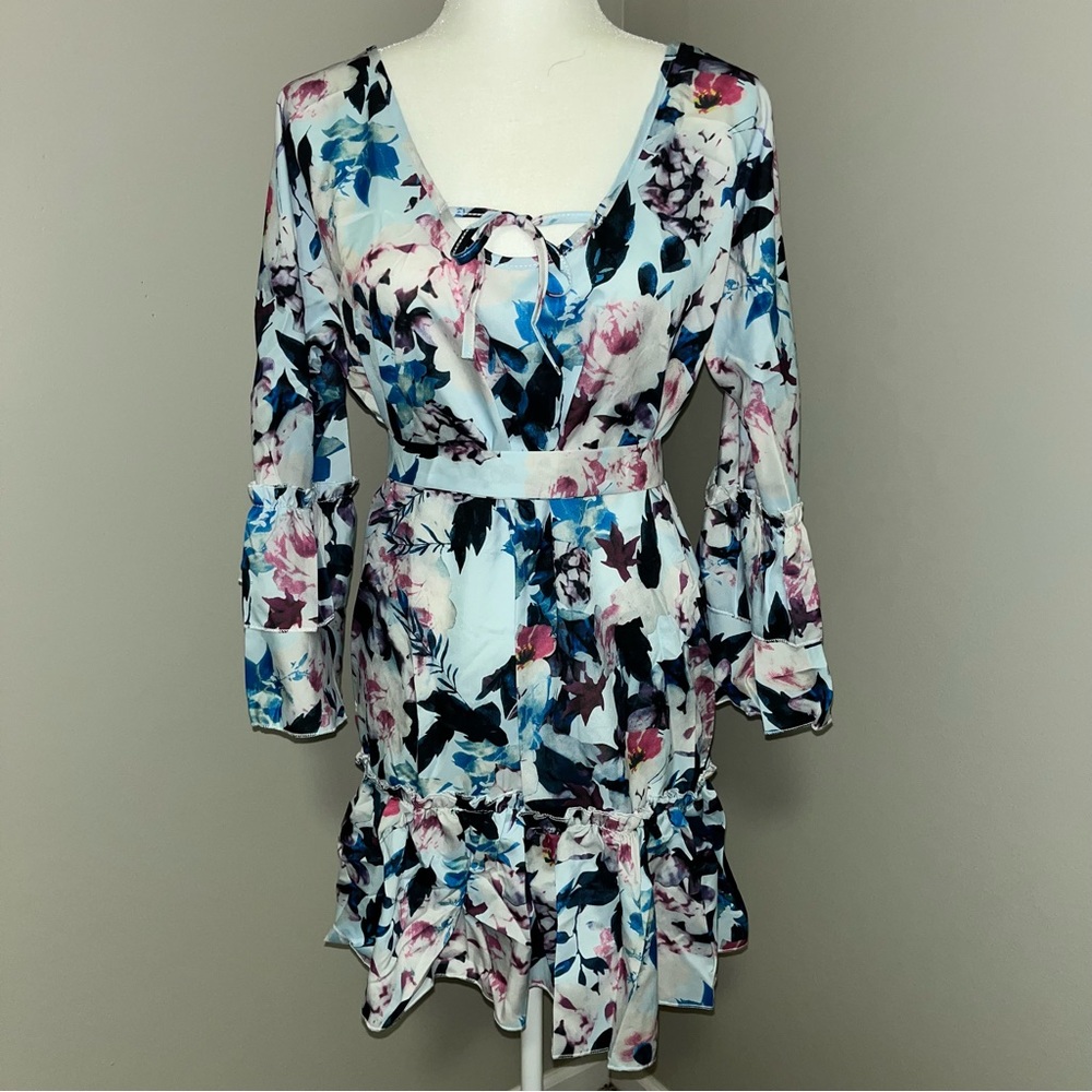 SHEIN Floral Tie Keyhole Dress